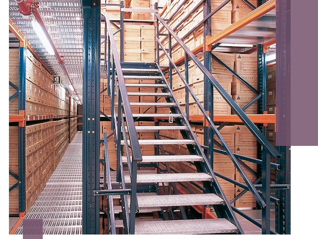 Лестницы складские прочные и безопасные под ключ в Артёме