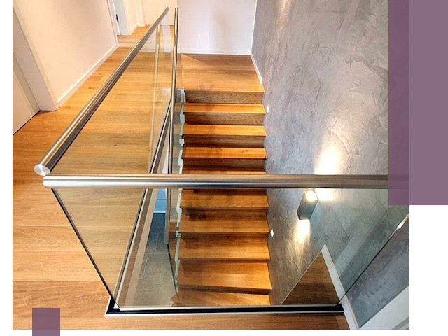 Перила для лестницы в доме — изготовление и монтаж в Артёме